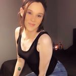 Profile Picture of Destini Shae Moore (@_damnitdestini) on Instagram