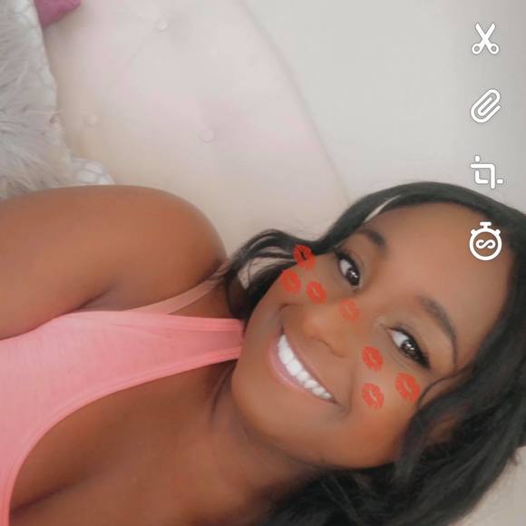 Profile Picture of Quanisha Cutchember (@qcutchember) on Poshmark