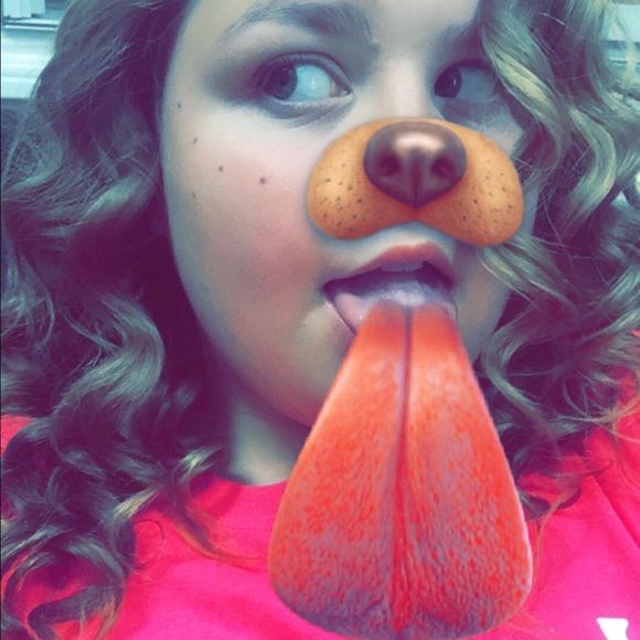 Profile Picture of Lexie Cercone (@lexiecercone) on Poshmark