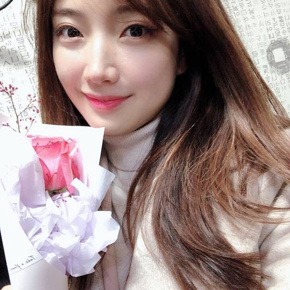 Profile Picture of Chloe Kim (@wonder3535) on Poshmark