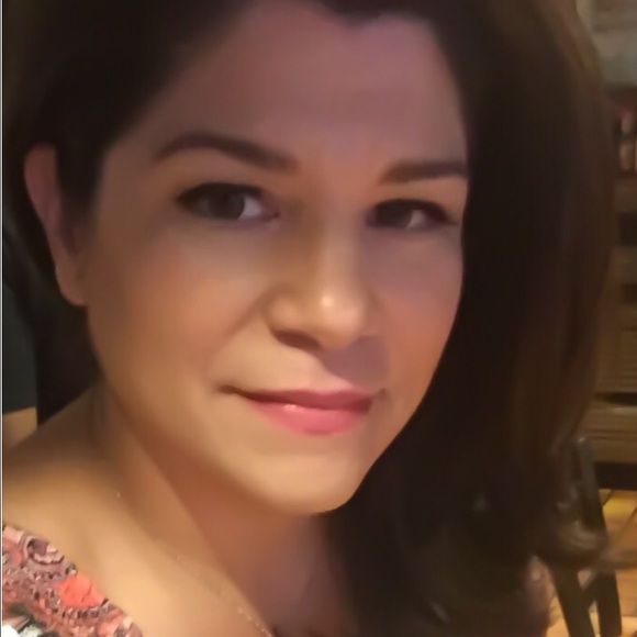 Profile Picture of Janet Standard (@janstandard106) on Poshmark