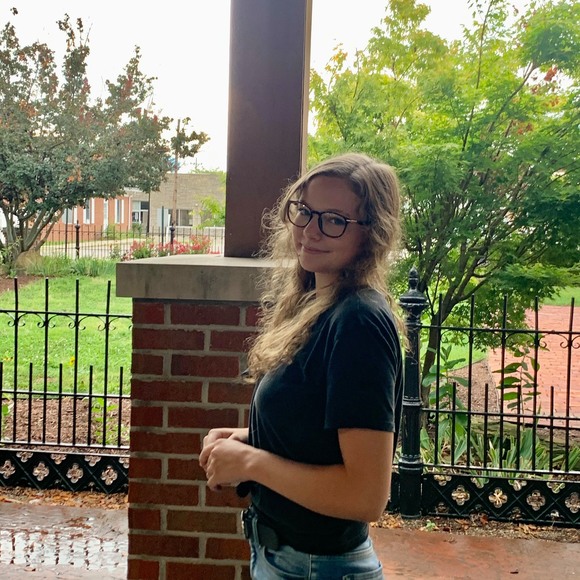 Profile Picture of Katey Zuber (@kdzuber6) on Poshmark