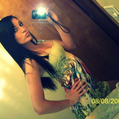 Profile Picture of Amanda Moriarty (@amanda3922) on Twitter