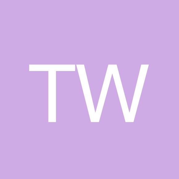 Profile Picture of Tiffany Wicker (@tiffwicker) on Poshmark