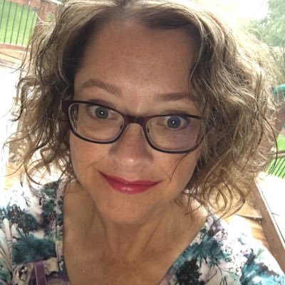 Profile Picture of Shari Luckey (@luckey_shari) on Twitter