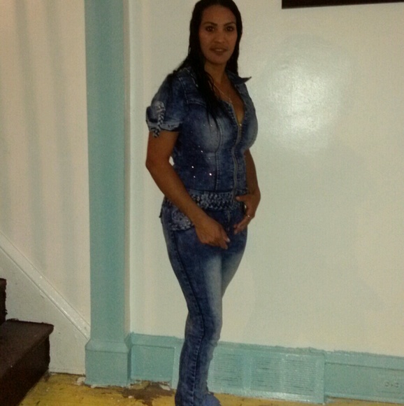 Profile Picture of Grisselle Plasencia (@grisselle1227) on Poshmark