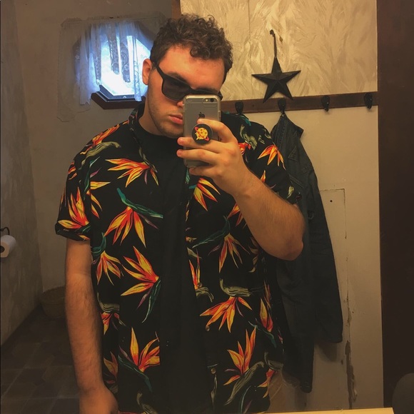 Profile Picture of Craig Boyer (@fruitycraigles) on Poshmark