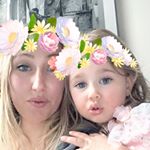 Profile Picture of Rebecca Paxton (@rebeccagoldstar) on Instagram