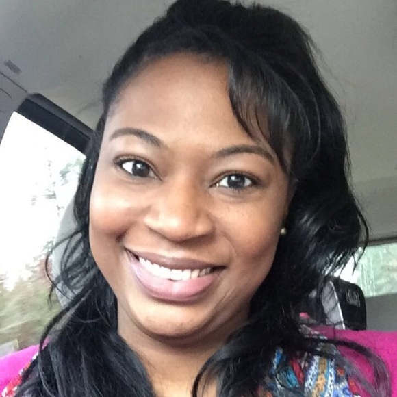 Profile Picture of Darshauna Ferrell (@shepdog16) on Poshmark