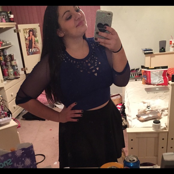 Profile Picture of Kelly Capasso (@kellyyann817) on Poshmark