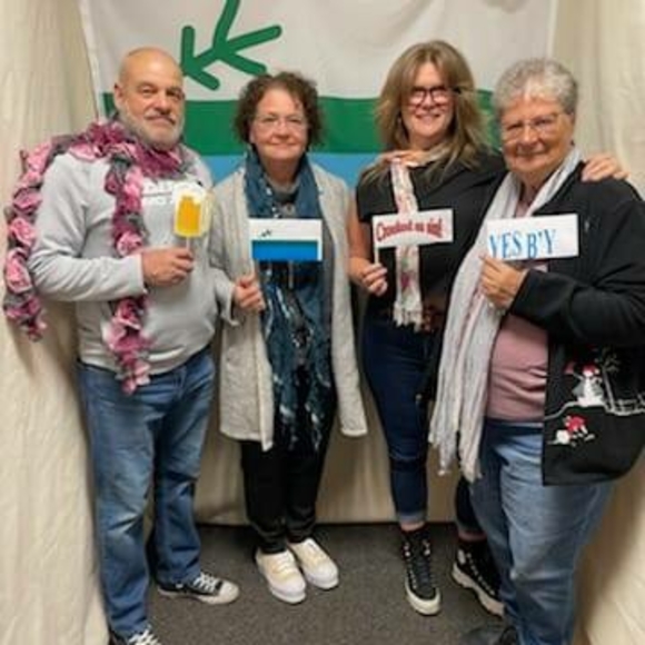 Profile Picture of Corrie Clatworthy (@pheasymama) on Poshmark