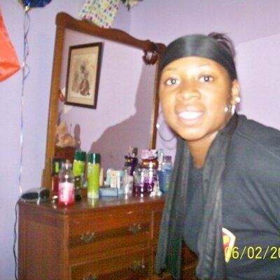 Profile Picture of Jasmine Mclaughlin (@Pimp_status_010) on Twitter