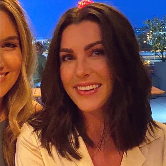 Profile Picture of Kaelin Storm (@kaestorm517) on Poshmark