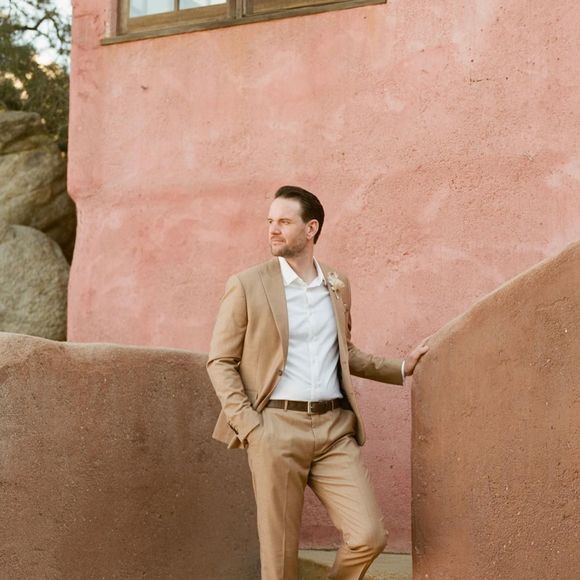 Profile Picture of Aaron Mcguire (@aaron_mcguire) on Poshmark
