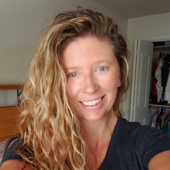Profile Picture of Billie Mcgarrah (@bmcgarrah0429) on Poshmark