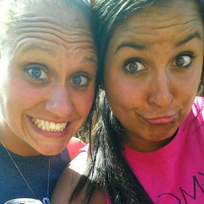 Profile Picture of Melissa Larsen (@melissalarsen06) on Twitter