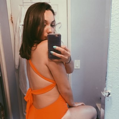 Profile Picture of Danielle (@1DanielleStyles) on Twitter