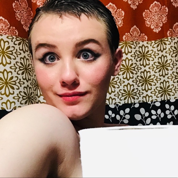 Profile Picture of Lilli Bremerkamp (@lilibobili) on Poshmark