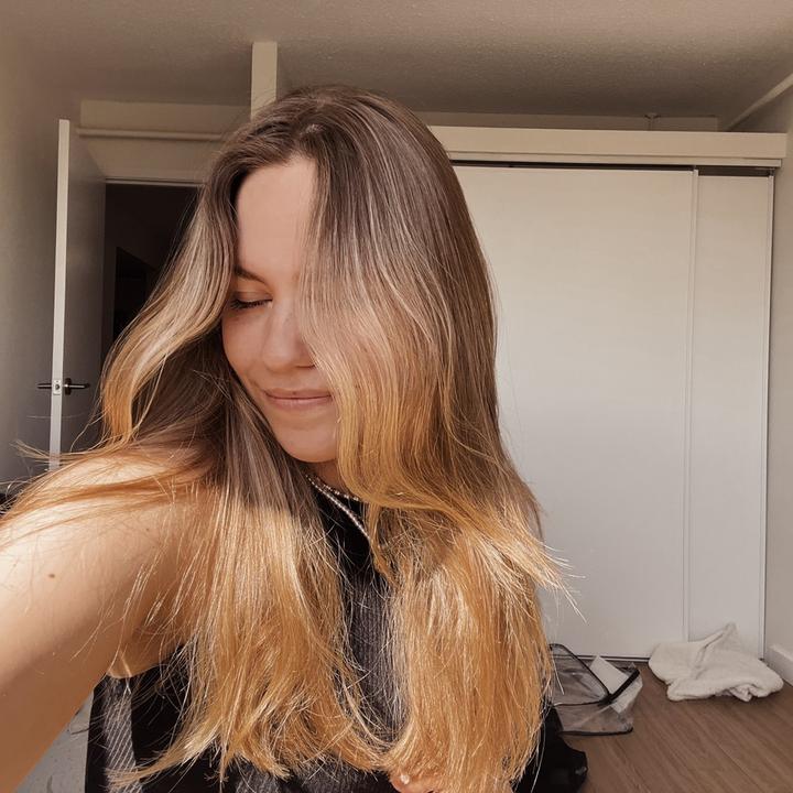 Profile Picture of julia.fallows (@julia.fallows) on Tiktok