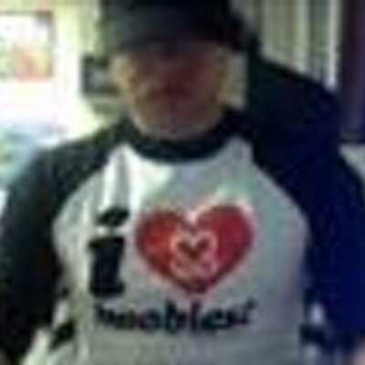 Profile Picture of Laura Drager (@Patrinakvnx) on Twitter