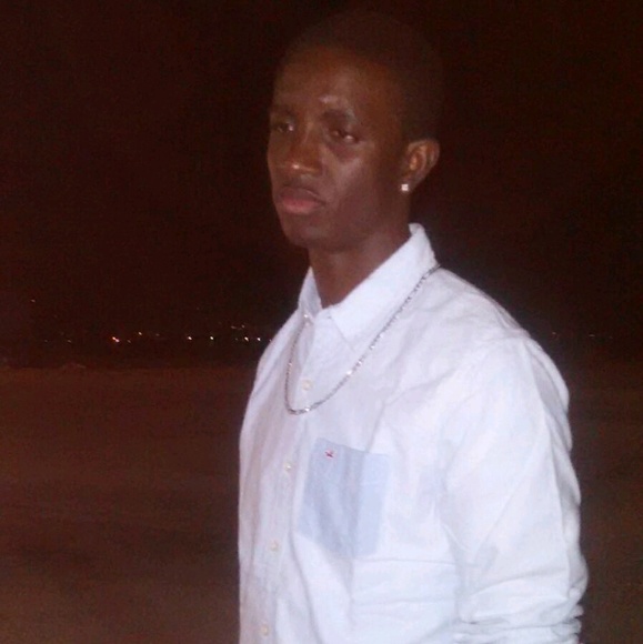 Profile Picture of Onique Taylor (@onique26) on Poshmark