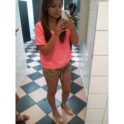 Profile Picture of Jasmine Tovar (@_tusaa) on Twitter