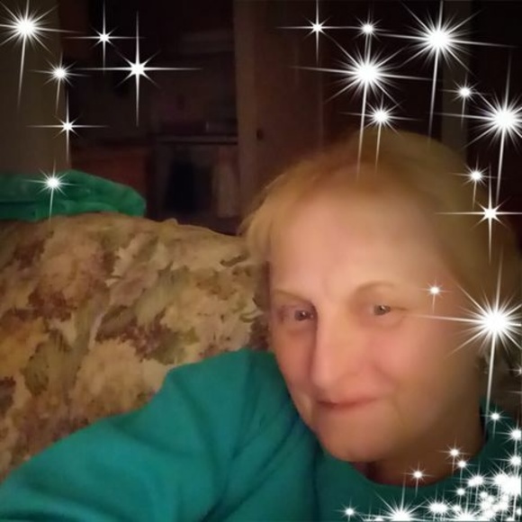 Profile Picture of Patti Garbrick (@pattigarbrick) on Poshmark