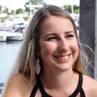 Profile Picture of Stephanie Helen (@5t3p6) on Facebook