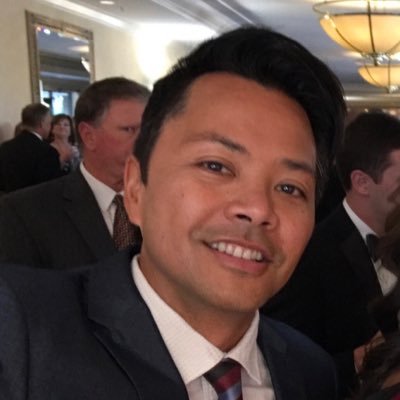 Profile Picture of Robert Santos (@robertsantosvo) on Twitter