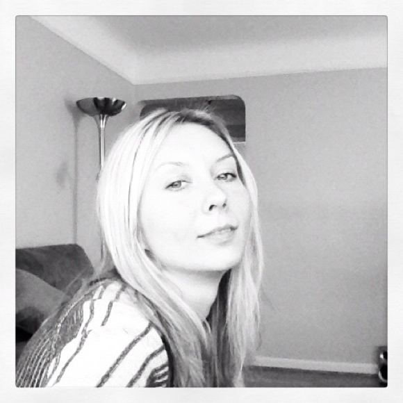 Profile Picture of Elena Collica (@ecollice) on Poshmark