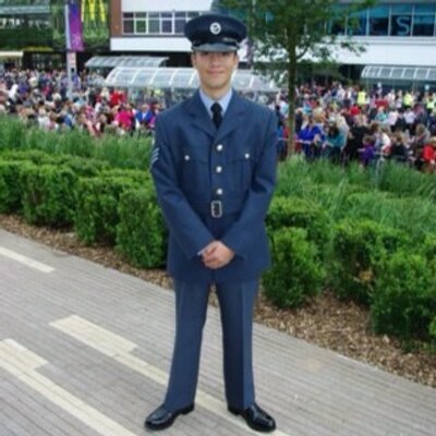 Profile Picture of Josh Loy (@jayloy1995) on Twitter