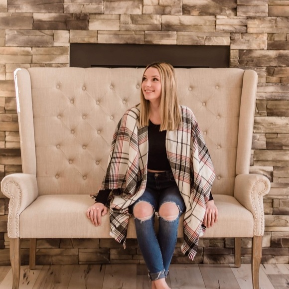 Profile Picture of Ashley Rafuse (@ashley_rafue) on Poshmark