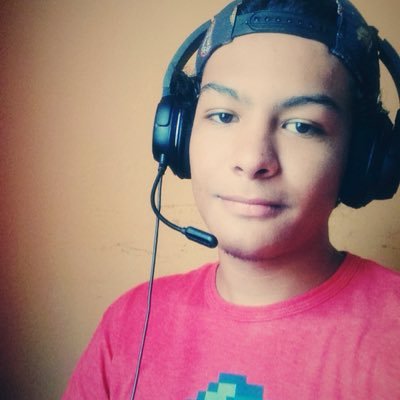 Profile Picture of Nick Cordero (@itsNicoCr) on Twitter