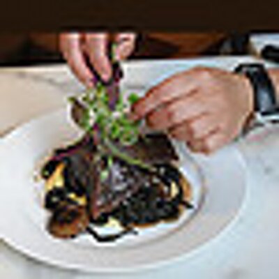 Profile Picture of Reservoir Silverlake (@@SilverLakeCA) on Twitter