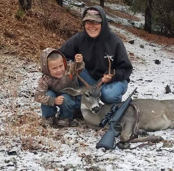 Profile Picture of Mary Bellach filyau (@bellach92) on Poshmark