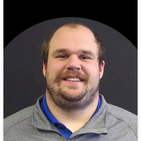 Profile Picture of Andrew Alt (@aalt19) on Poshmark