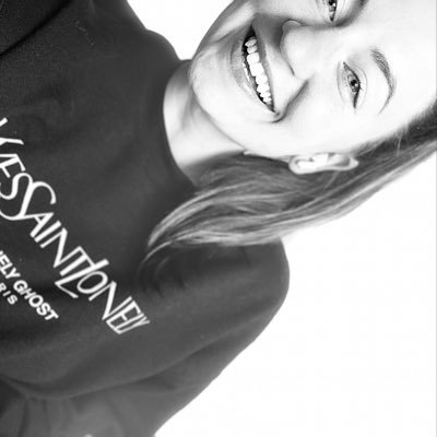 Profile Picture of Hannah Wieckowski (@wazzzowski) on Twitter