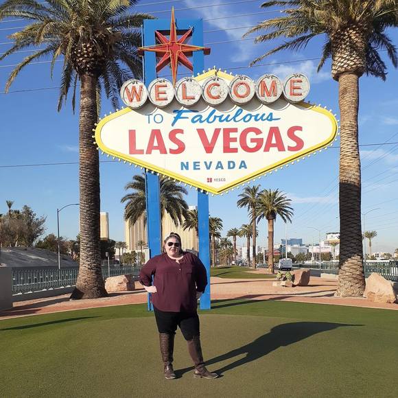 Profile Picture of Stephanie Carlson (@mrscarlson14) on Poshmark