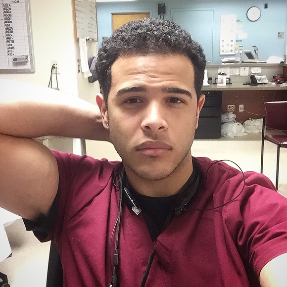 Joshua Scharoun - Poshmark Profile Picture of Joshua Scharoun (@joshuascharoun) on Poshmark