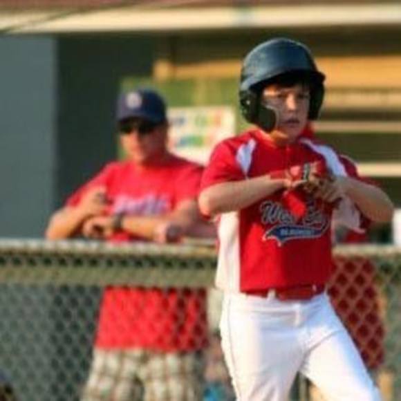 Profile Picture of Michael Dickerson (@md3914) on Poshmark