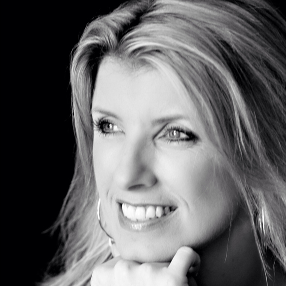 Profile Picture of Brenda Tillmann (@btillmann) on Poshmark