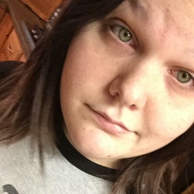 Profile Picture of Miranda Vaughn (@Mirrgrace16) on Twitter