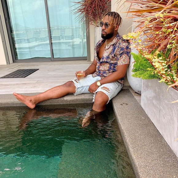 Adonis Cockfield - Poshmark Profile Picture of Adonis Cockfield (@adonkallos) on Poshmark