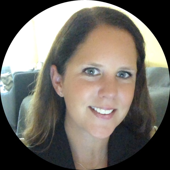 Profile Picture of Courtney Remley (@coco928) on Poshmark