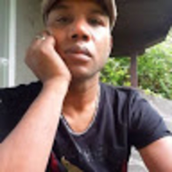 Profile Picture of Lawrence Nelson (@lawrencenels290) on Poshmark