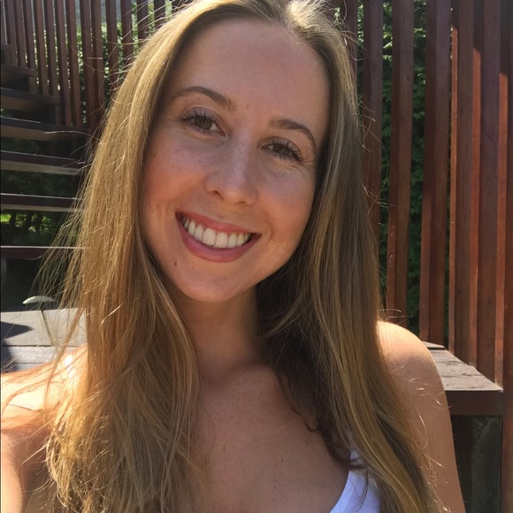 Profile Picture of Kathryn Owsiany (@kathrynowsiany) on Poshmark