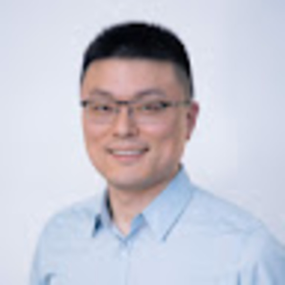 Profile Picture of Wei Qian (@wei_qian) on Poshmark