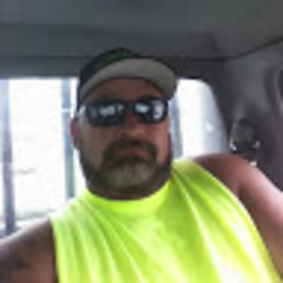 Profile Picture of Charles Larsen (@raylarsen247) on Poshmark