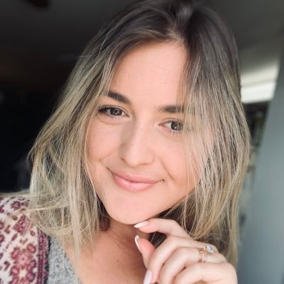 Profile Picture of Cassie Stevenson (@human_cass) on Twitter