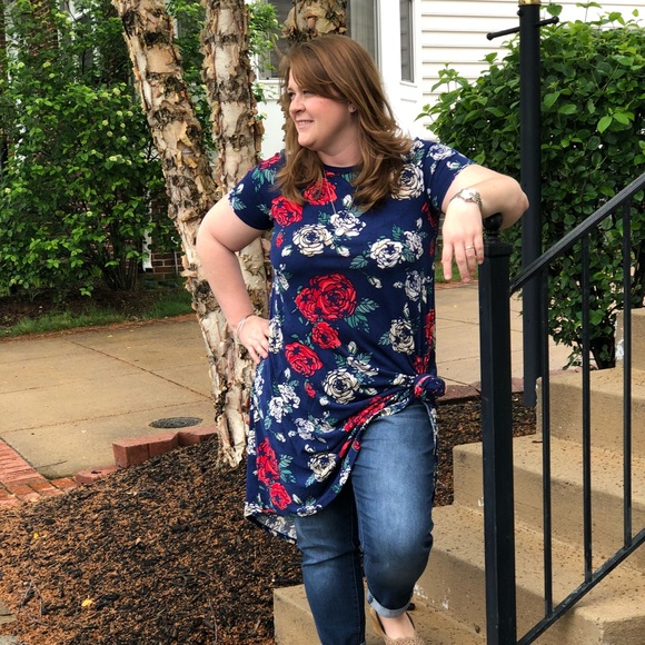 Profile Picture of Jeanne Webb (@jwebb40) on Poshmark